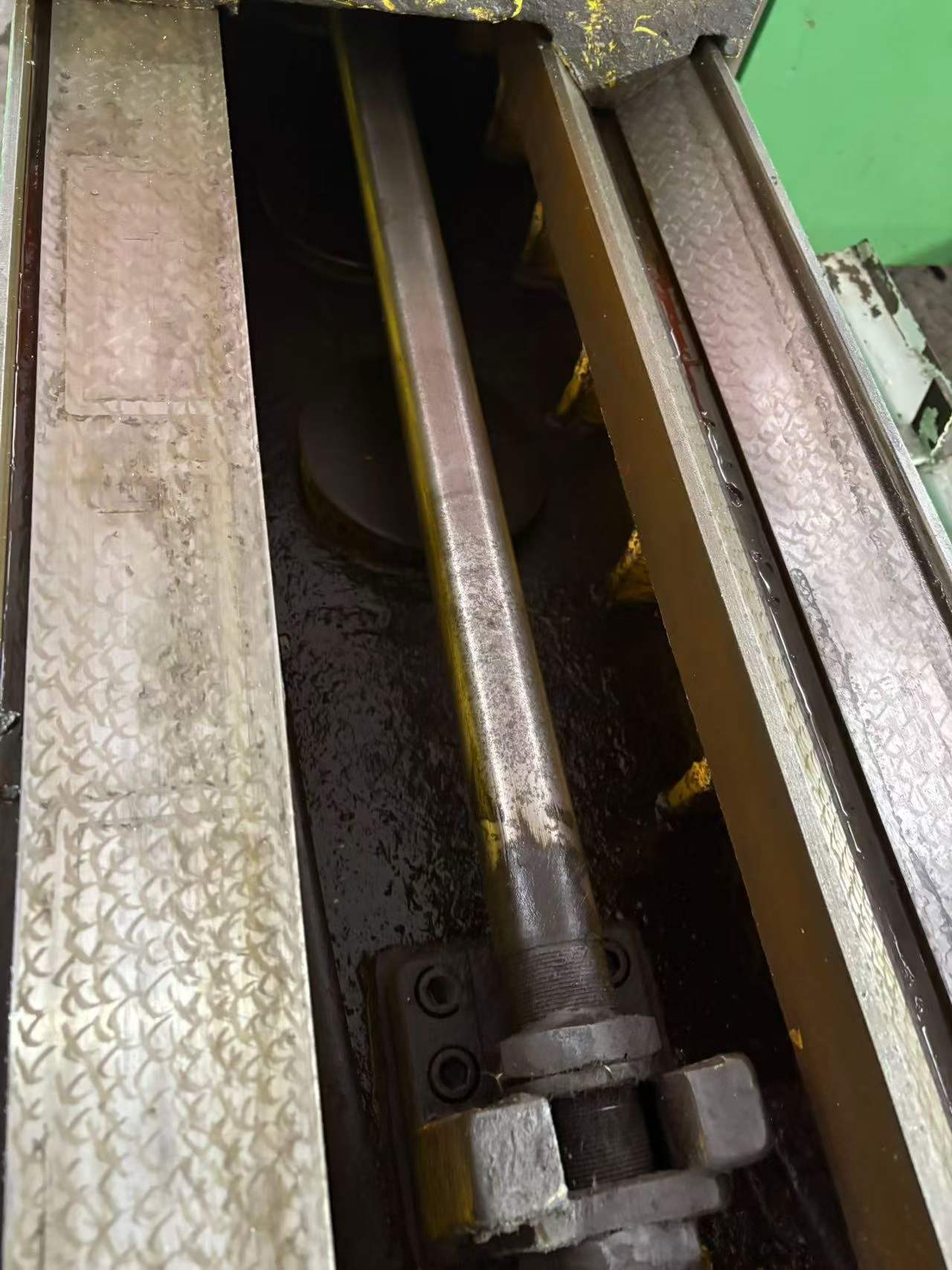 Shanghai-Made 1432/2 m External Cylindrical Grinding Machine, Used photo 7