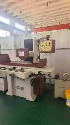 Used Taiwan Xianghui 3060 Two-Axis Automatic Precision Surface Grinder photo 2