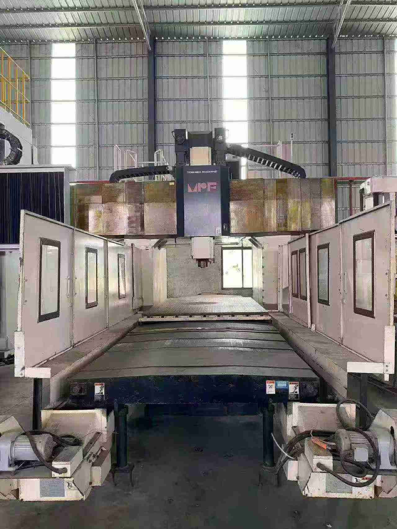 Used Toshiba MPF 2130 High-Speed Gantry Machining Center photo 2