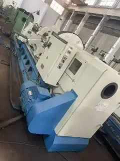 Xinghuo 61125 Conventional Lathe, 3 m Center Distance, Almost Unused photo 7