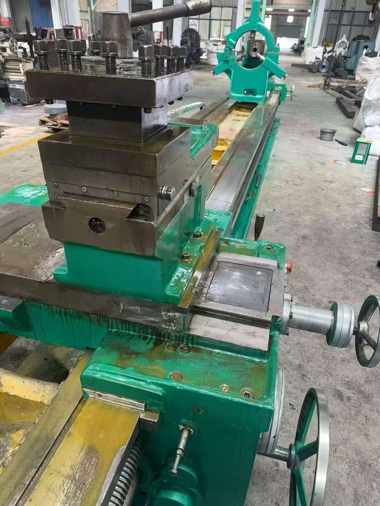 Used Xinghuo 61125/8 m Lathe photo 4