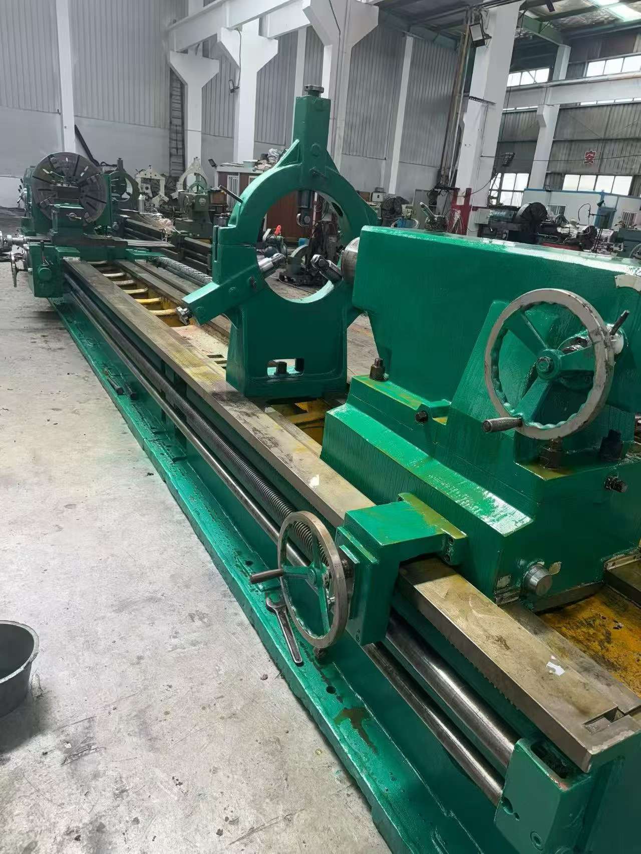Used Xinghuo 61125/8 m Lathe photo 5