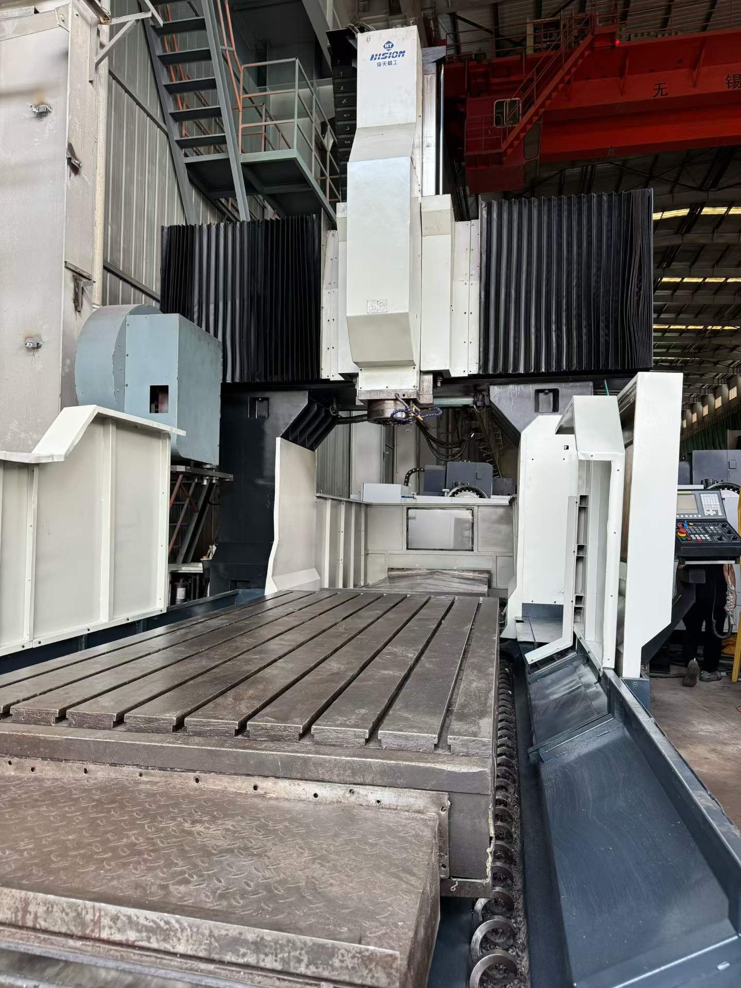 Used Haitian Precision HTM-3216 G Gantry Machining Center photo 2