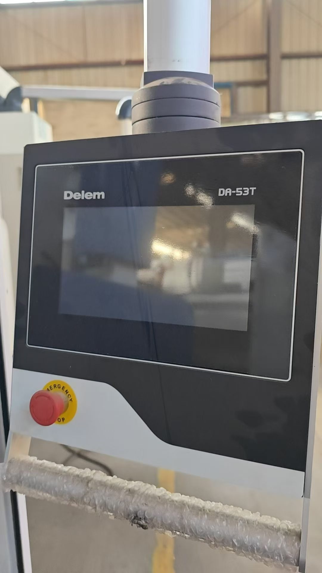 Used ADH (Donghai) 110 T/3200 Electro-Hydraulic Press Brake (4+1 Axis) photo 3