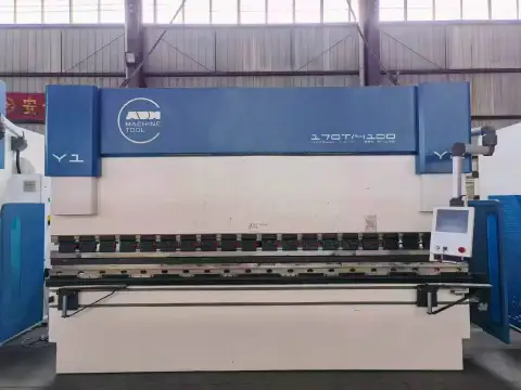 مكبس ثني هيدروليكي كهربائي مستعمل Donghai 170/4100