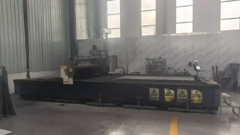 Máquina de corte por láser de mesa única 6025 usada de 2023 – CypCut, Jiaqiang, GW