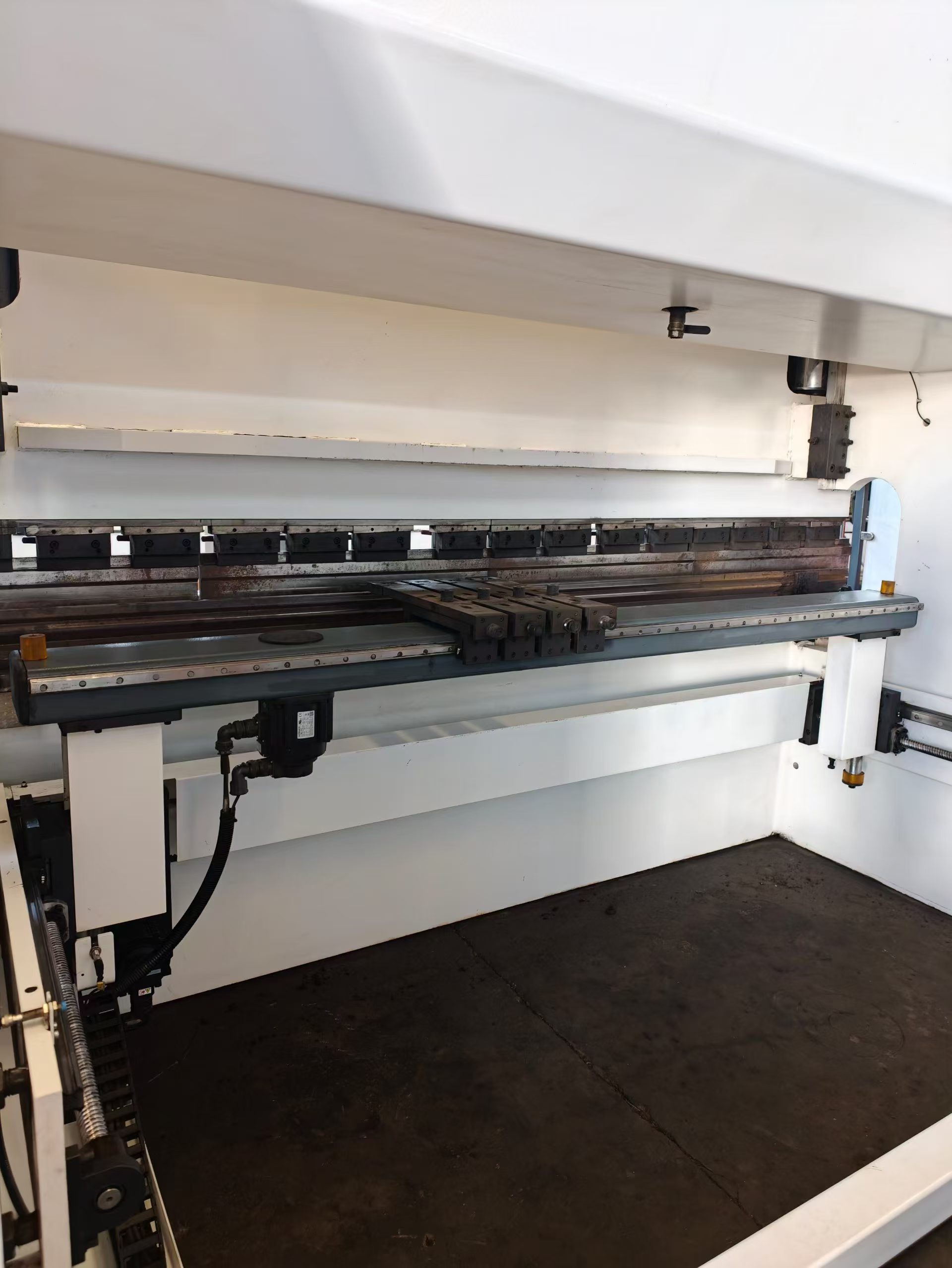 Used DERATECH 230/3200 Electro-Hydraulic Press Brake with CT 12 System photo 3