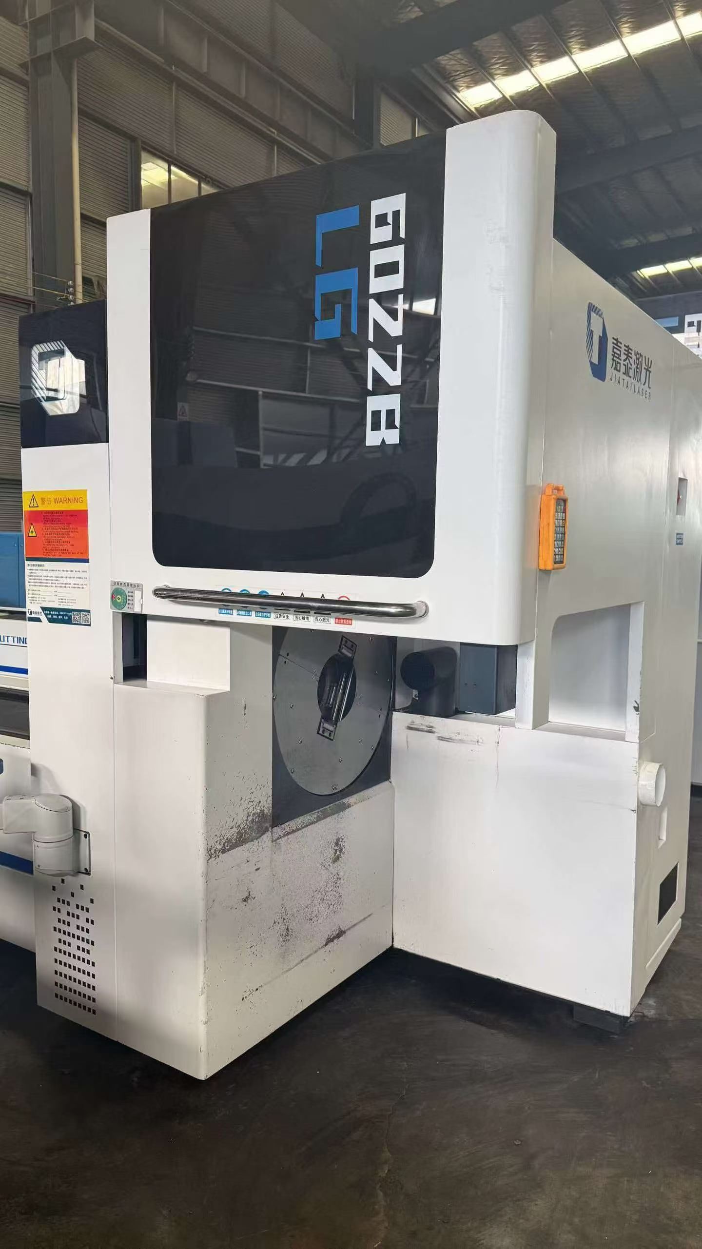 Used Jiate 6 m Professional Laser Tube Cutting Machine photo 2