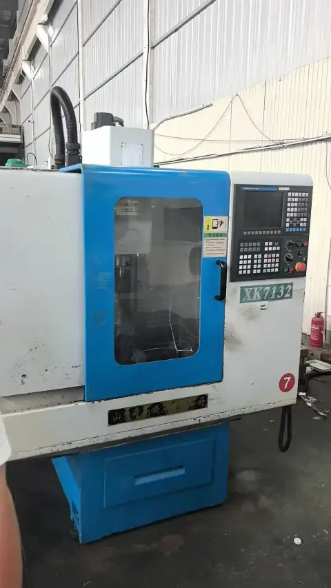 Mesin Milling CNC 7132 Bekas dengan Kontrol HNC-818