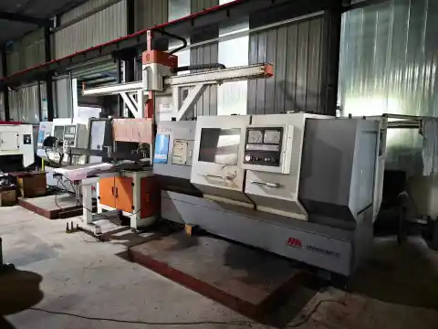 Torno CNC Shenyang CAK 5085 S usado de 2019