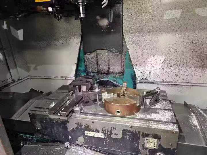 Used 2017 DN Solutions 850 Vertical Machining Center with FANUC photo 6