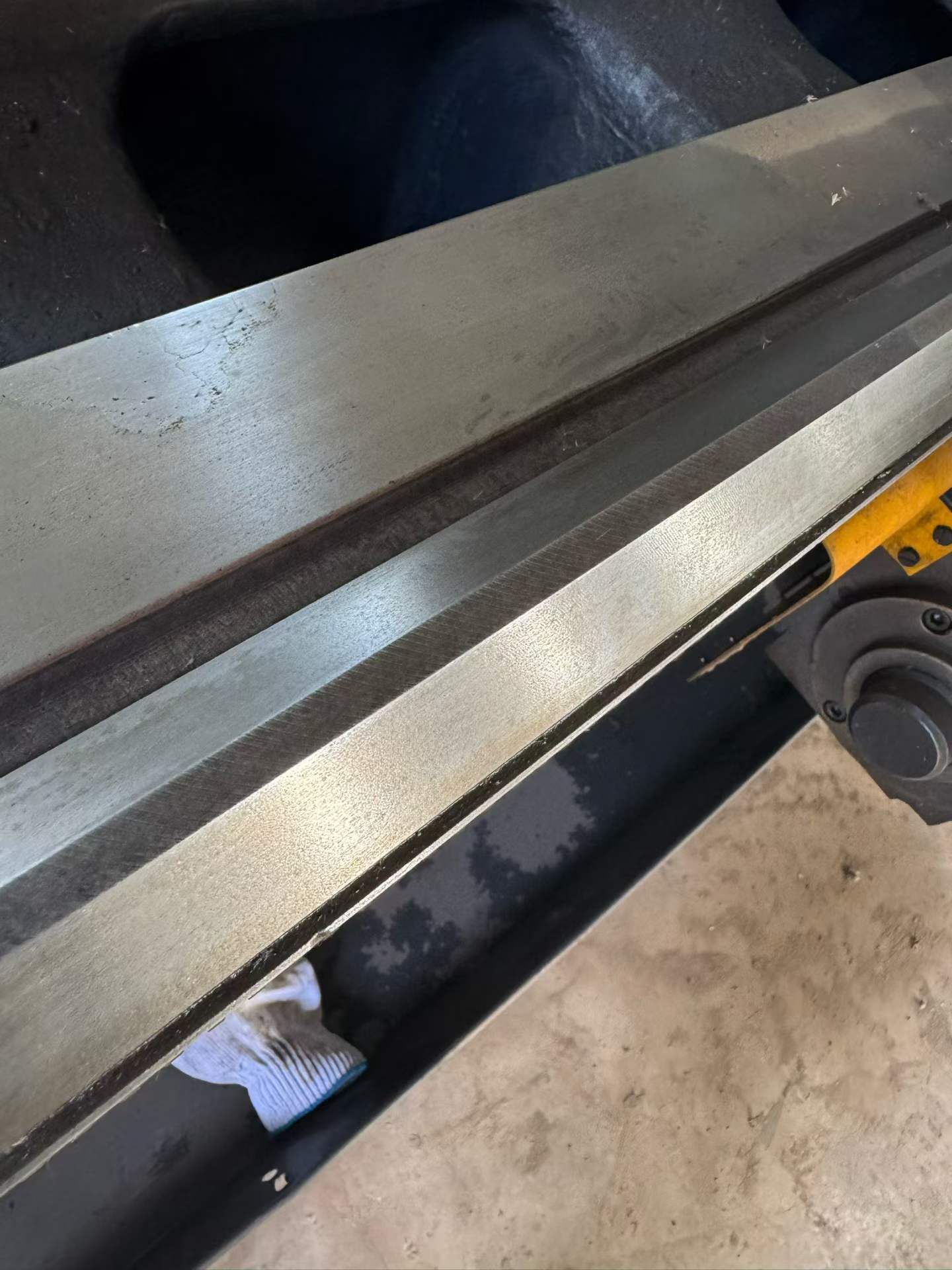 Used Baoji 6150 B Conventional Lathe with Large Spindle Bore photo 2
