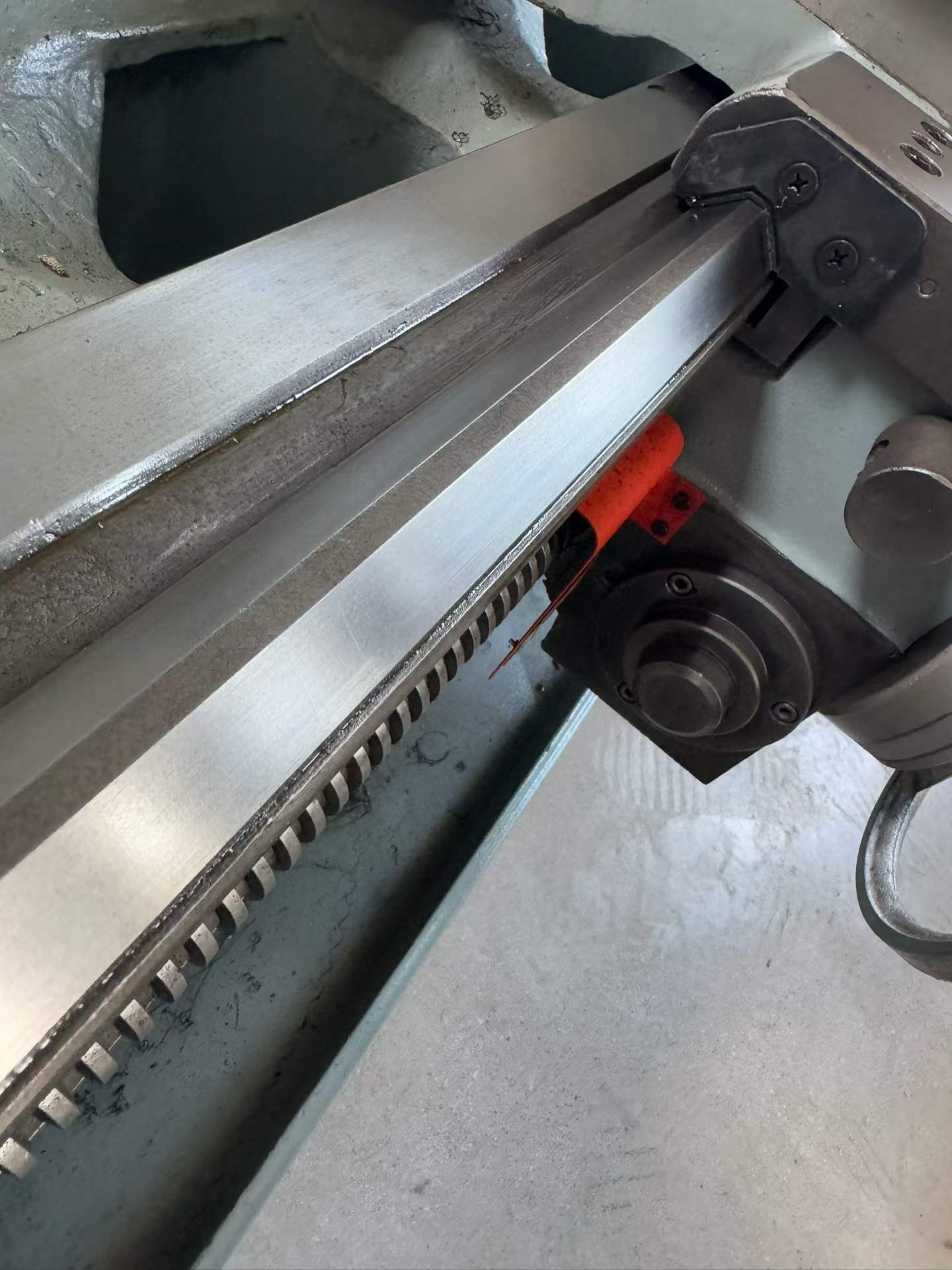 Used Baoji CS 6250 B Conventional Lathe photo 5