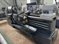 Used Baoji CS 6250 B Conventional Lathe photo 4