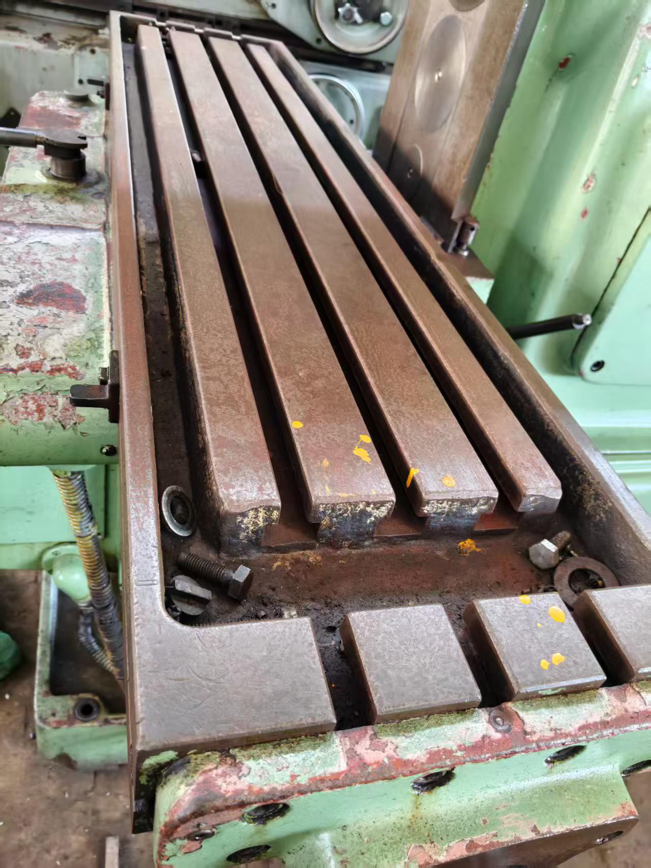 Used BYJC 6132 Horizontal Knee-Type Milling Machine photo 5