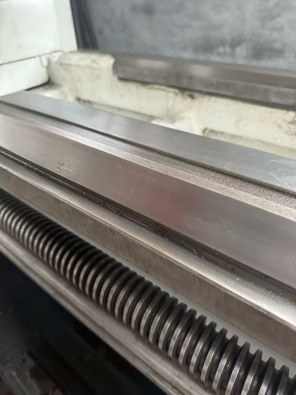 Used Shenyang CW 6180 B Conventional Lathe (Φ800 x 3000 mm) photo 4