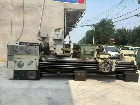 Kullanılmış Shenyang CW 6280 B konvansiyonel yatay torna