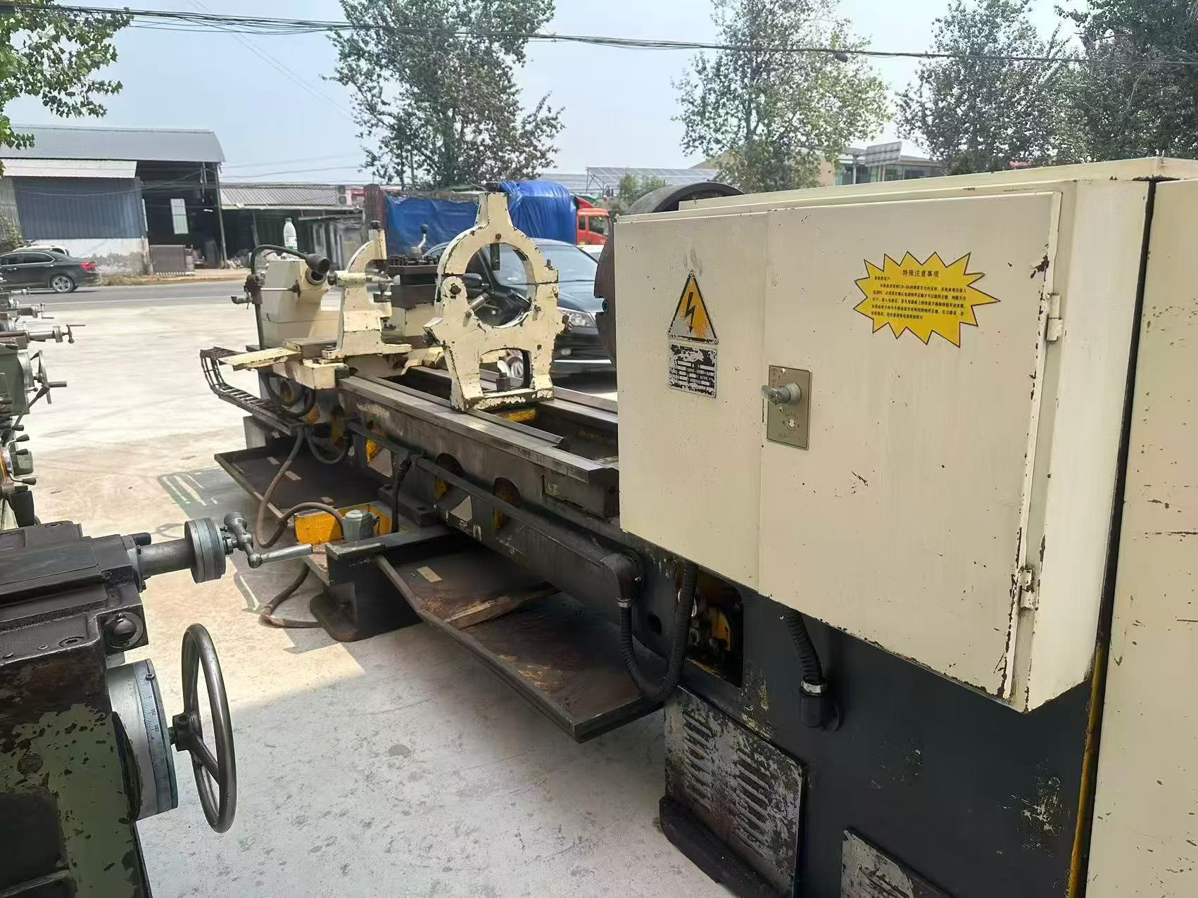 Used Shenyang CW 6280 B Conventional Horizontal Lathe photo 5