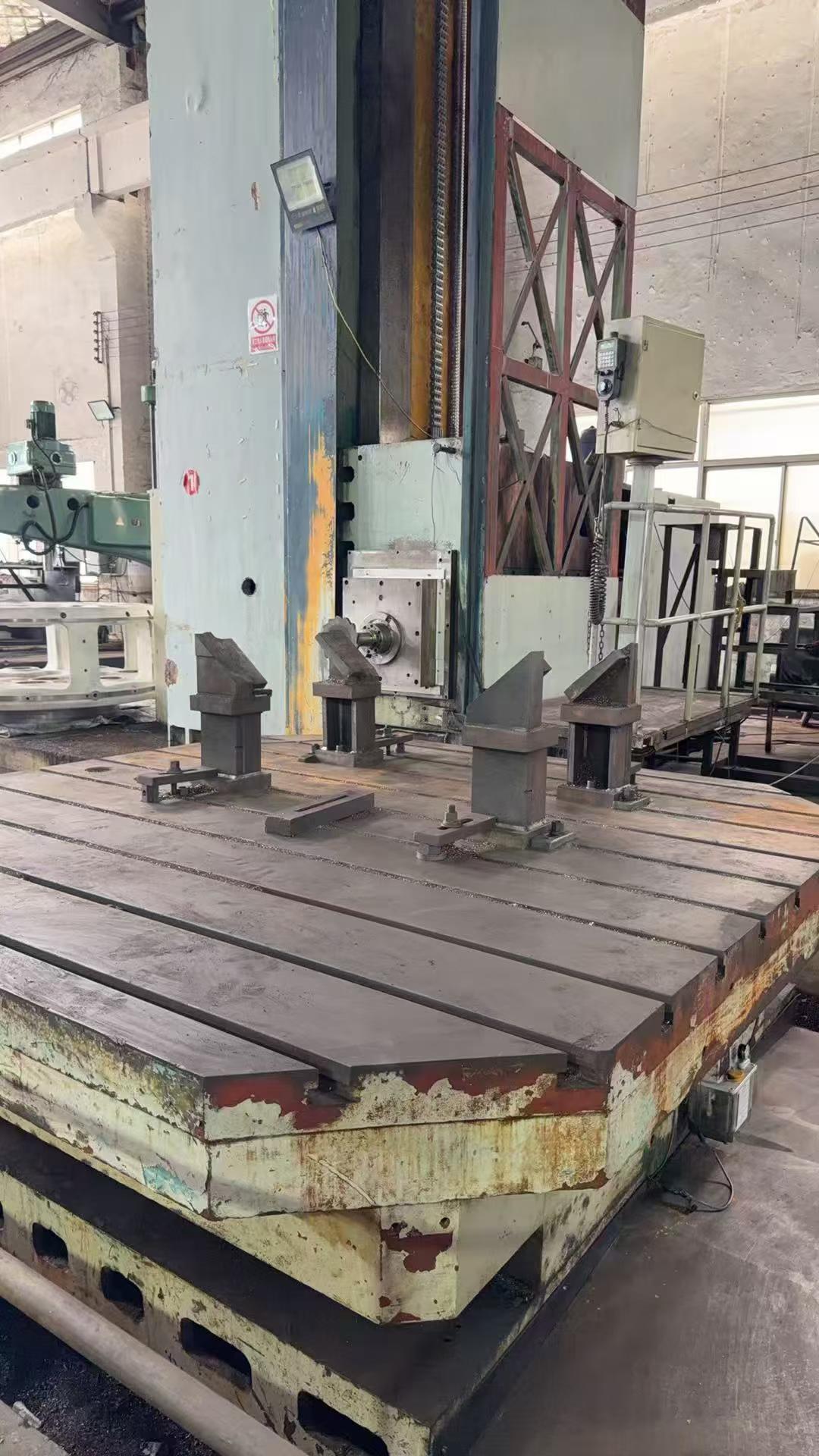 Used 6816 CNC Planer-Type Boring and Milling Machine with Siemens 804 DSL Control photo 3