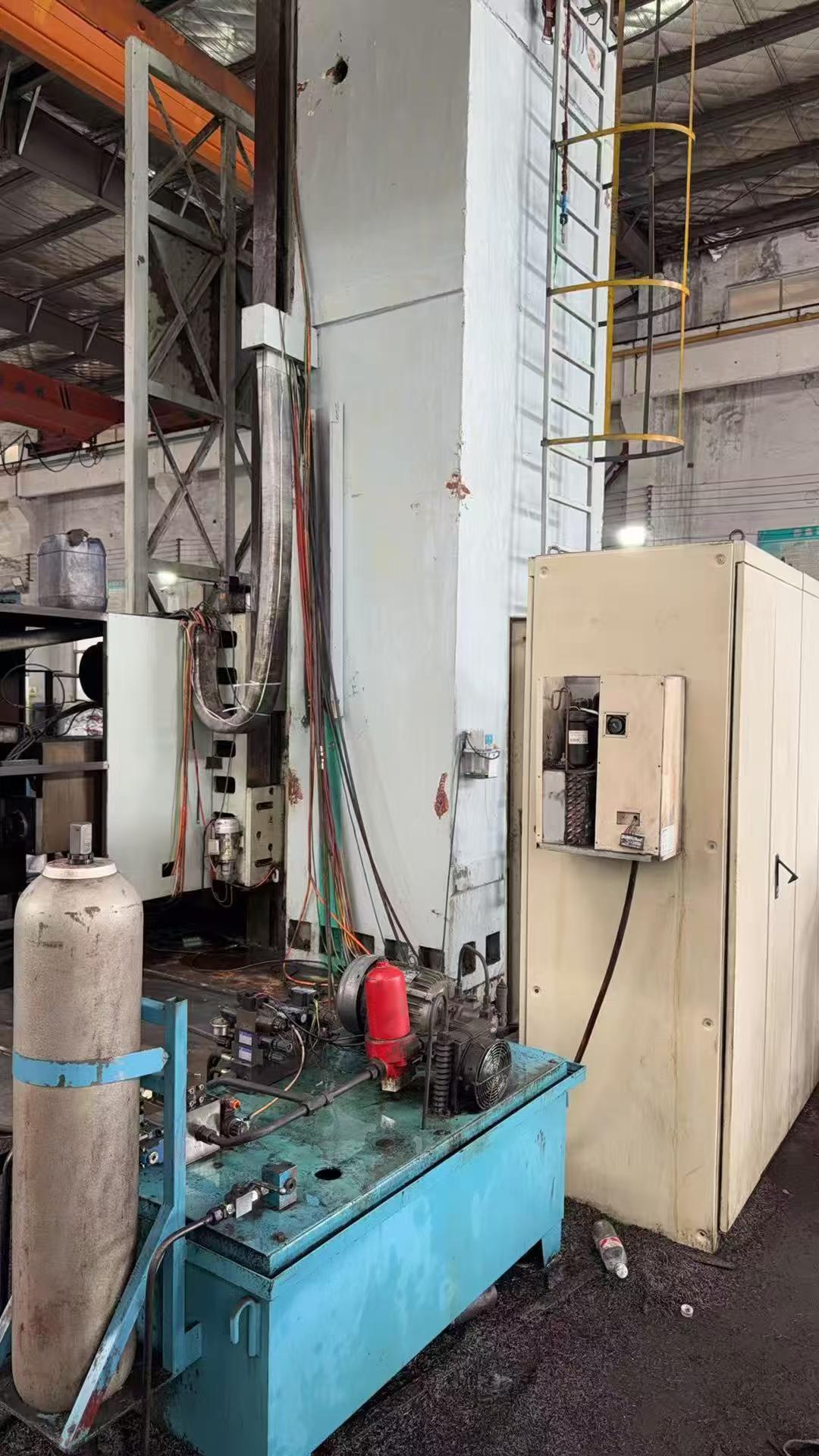 Used 6816 CNC Planer-Type Boring and Milling Machine with Siemens 804 DSL Control photo 7