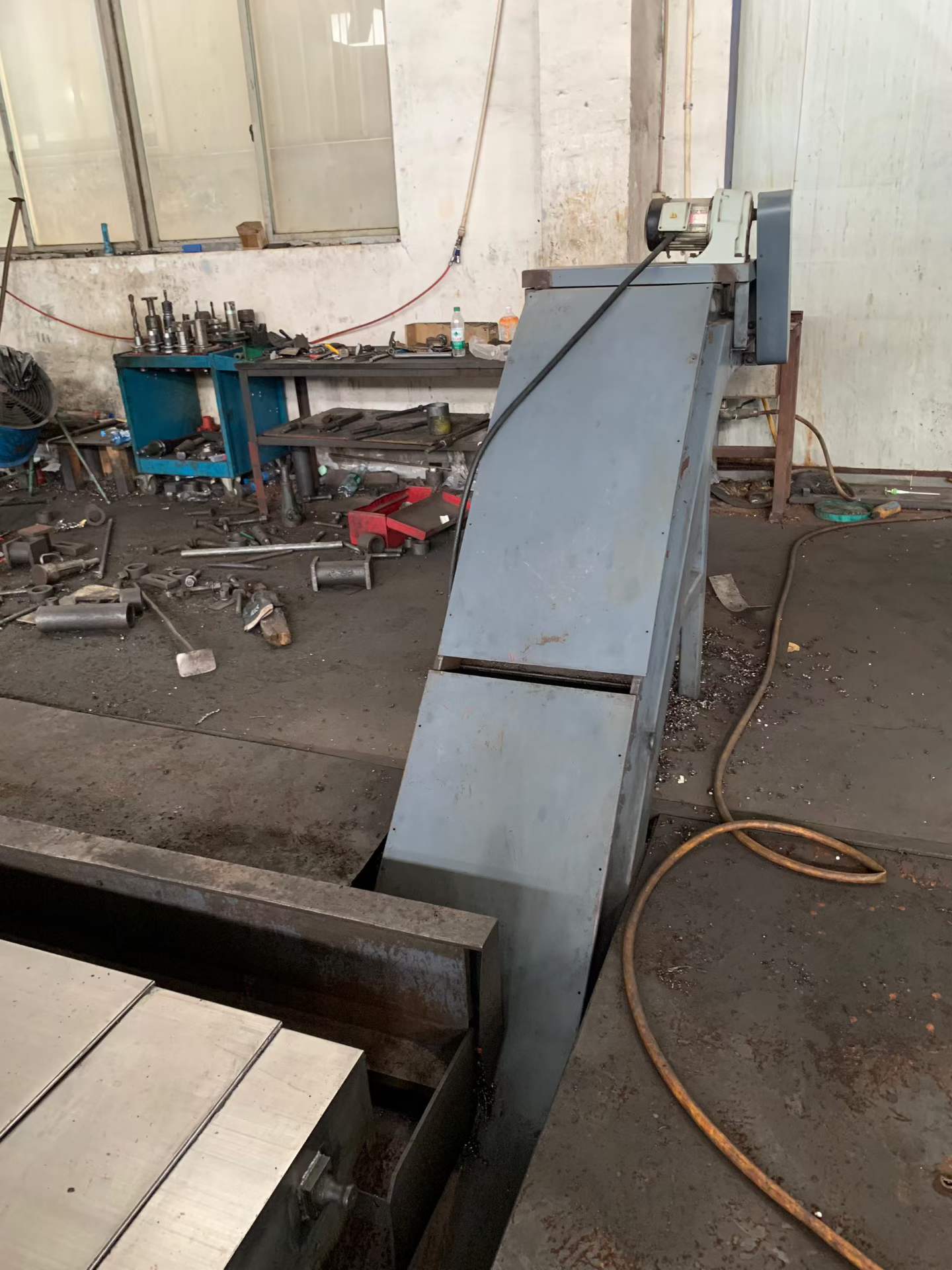 Used HDCNC Gantry Milling Machine with Siemens SINUMERIK Control photo 2