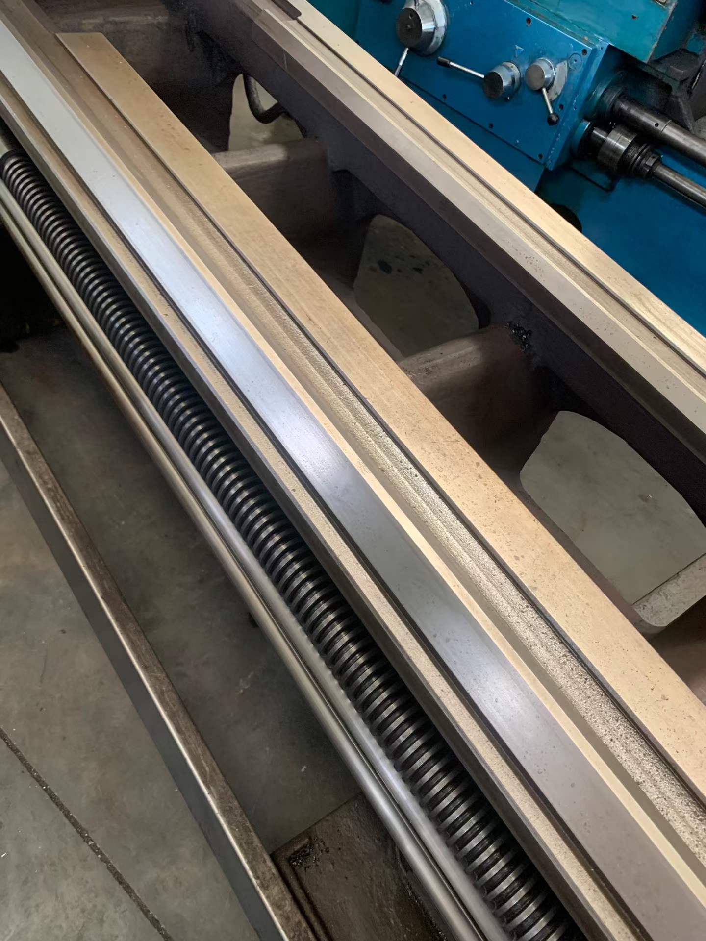 Used Shenyang CW 6163 Conventional Lathe 3000 mm photo 7