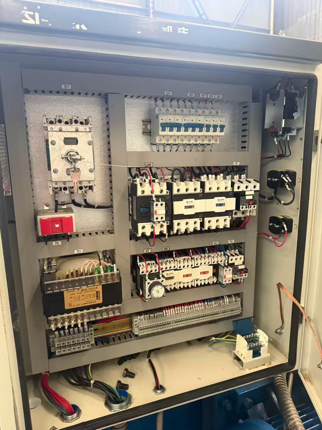 Used Xinghuo CW 61125 E Conventional Horizontal Lathe photo 9
