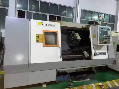 Torno CNC de torreta Victor Taichung Vturn-26 usado