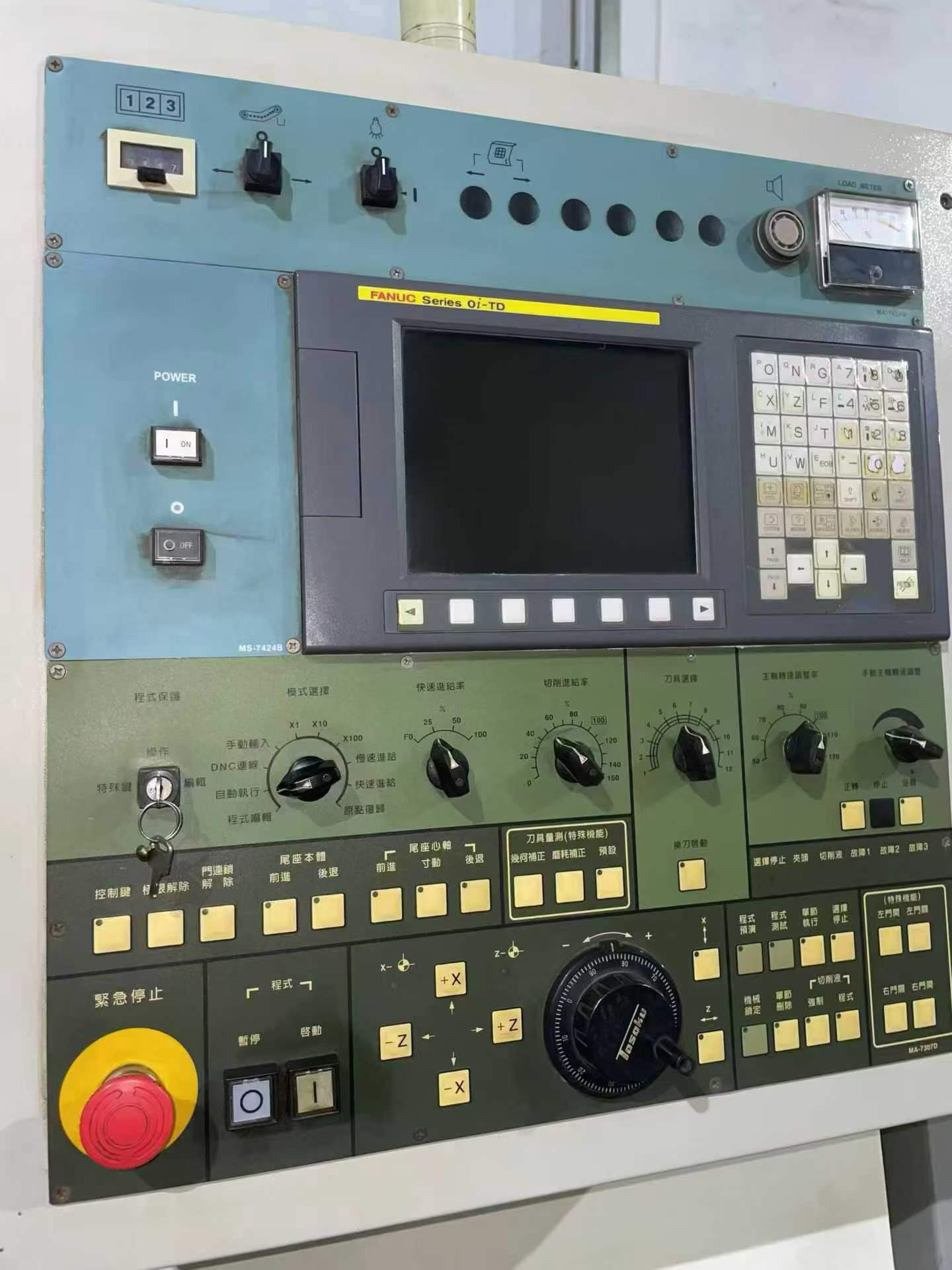 Used Victor Taichung Vturn-26 Turret-Type CNC Lathe photo 7