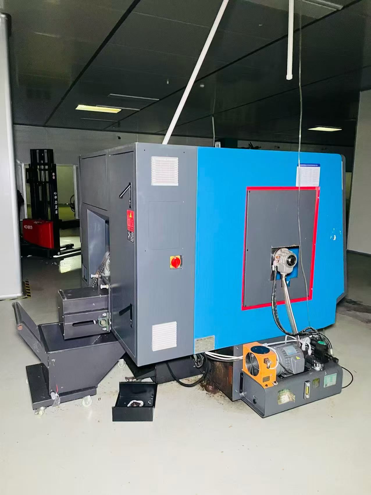 Used Harmer T 36 Slant-Bed Gang-Type CNC Lathe photo 9