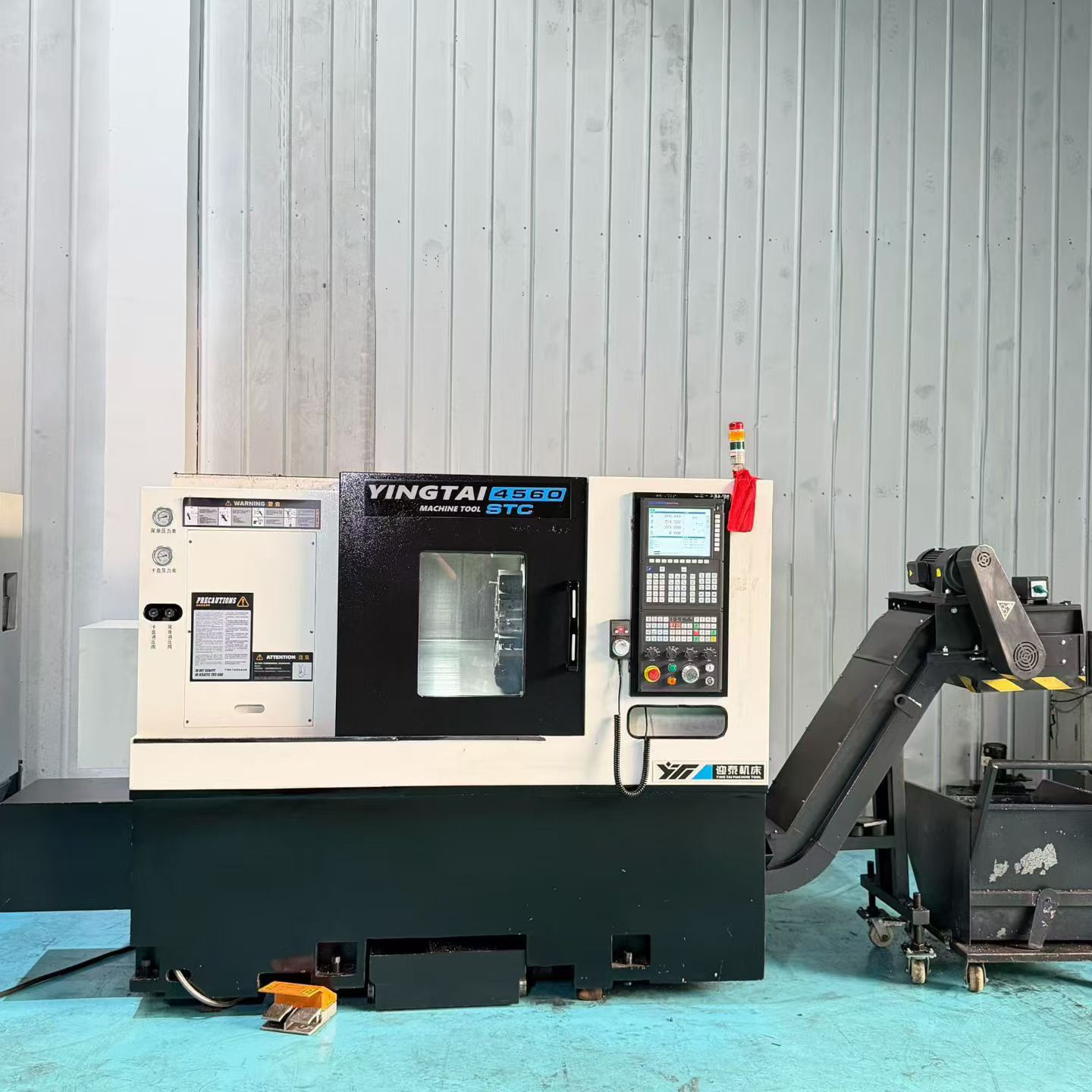 Used Yingtai STC 4560 CNC Lathe with GSK 988 TA photo 2