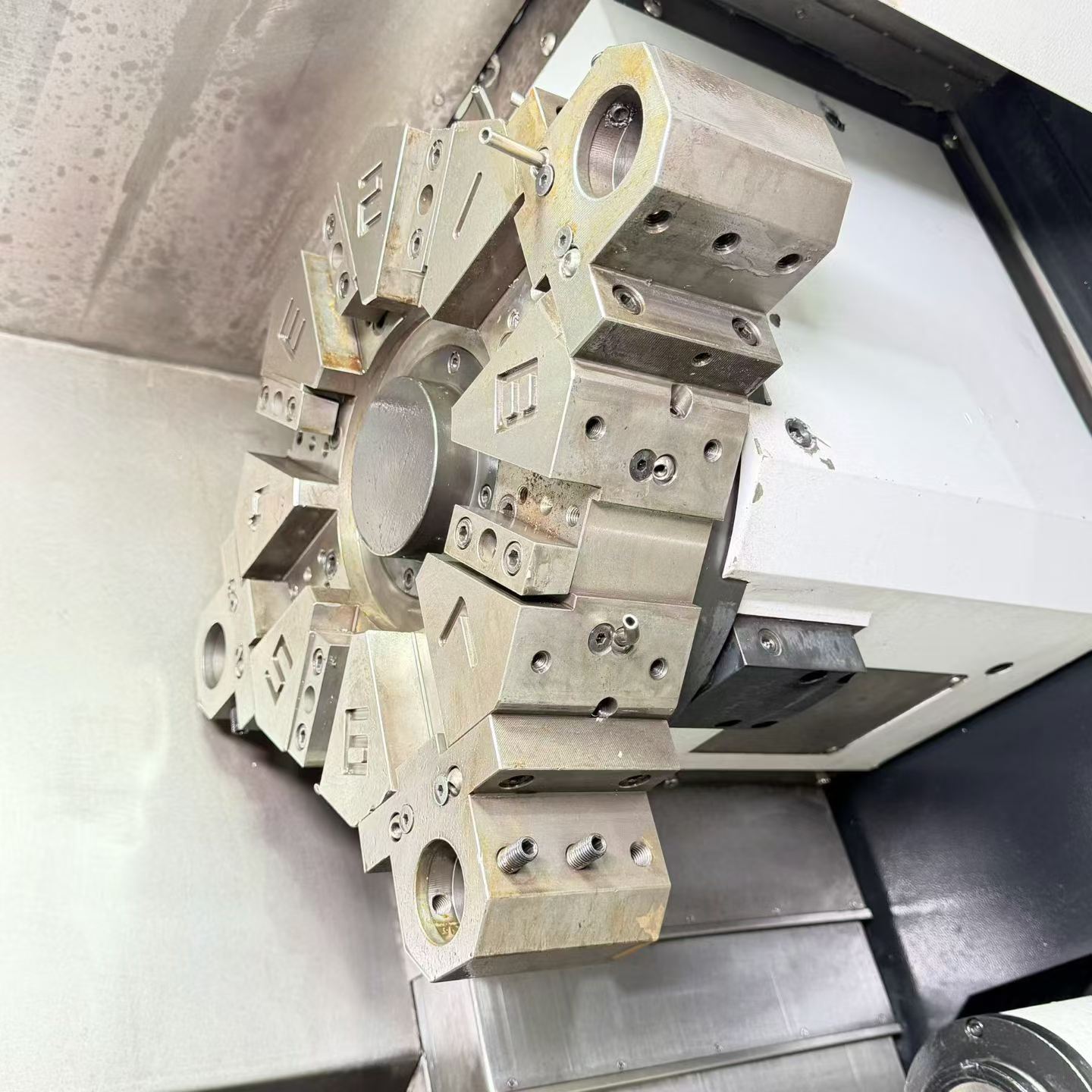 Used Yingtai STC 4560 CNC Lathe with GSK 988 TA photo 6