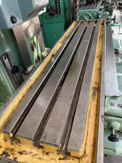 Used Beijing No.1 Machine Tool Works XA 6132 Universal Knee-and-Column Milling Machine photo 4