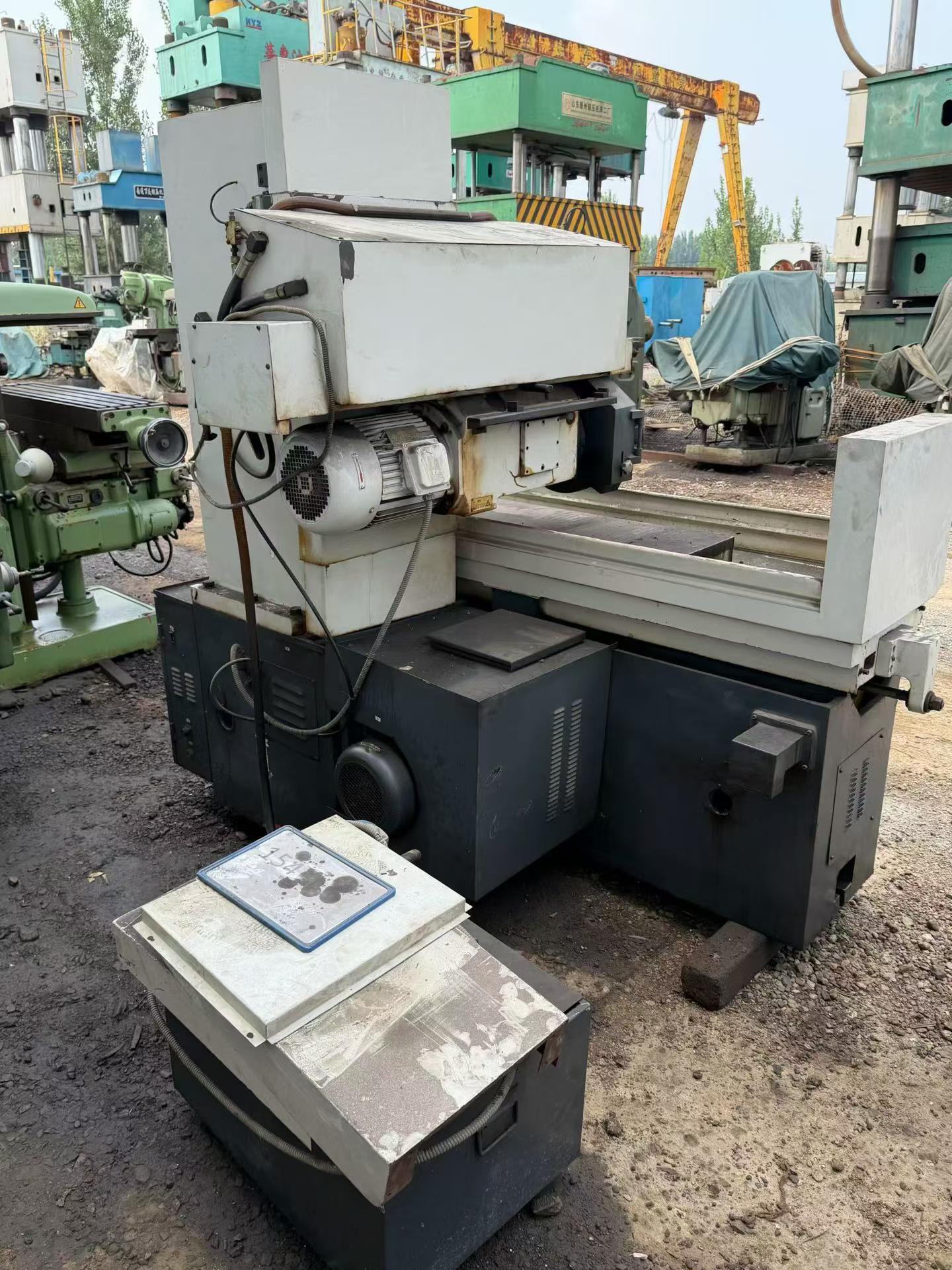 Used M 7130 C Horizontal-Spindle Rectangular Table Surface Grinding Machine photo 5
