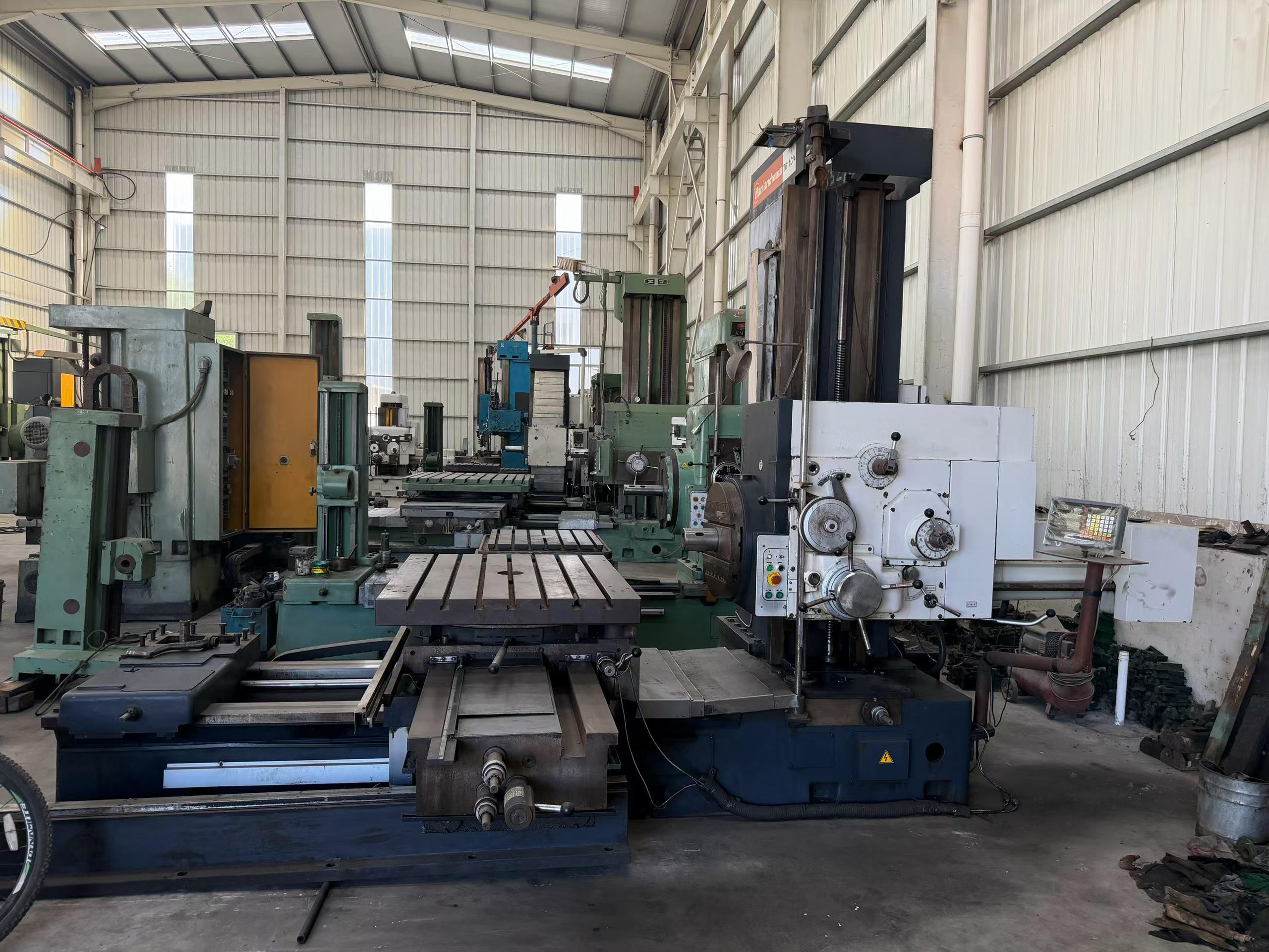 Used Hanchuan TX 611 C/4 Horizontal Boring and Milling Machine photo 4