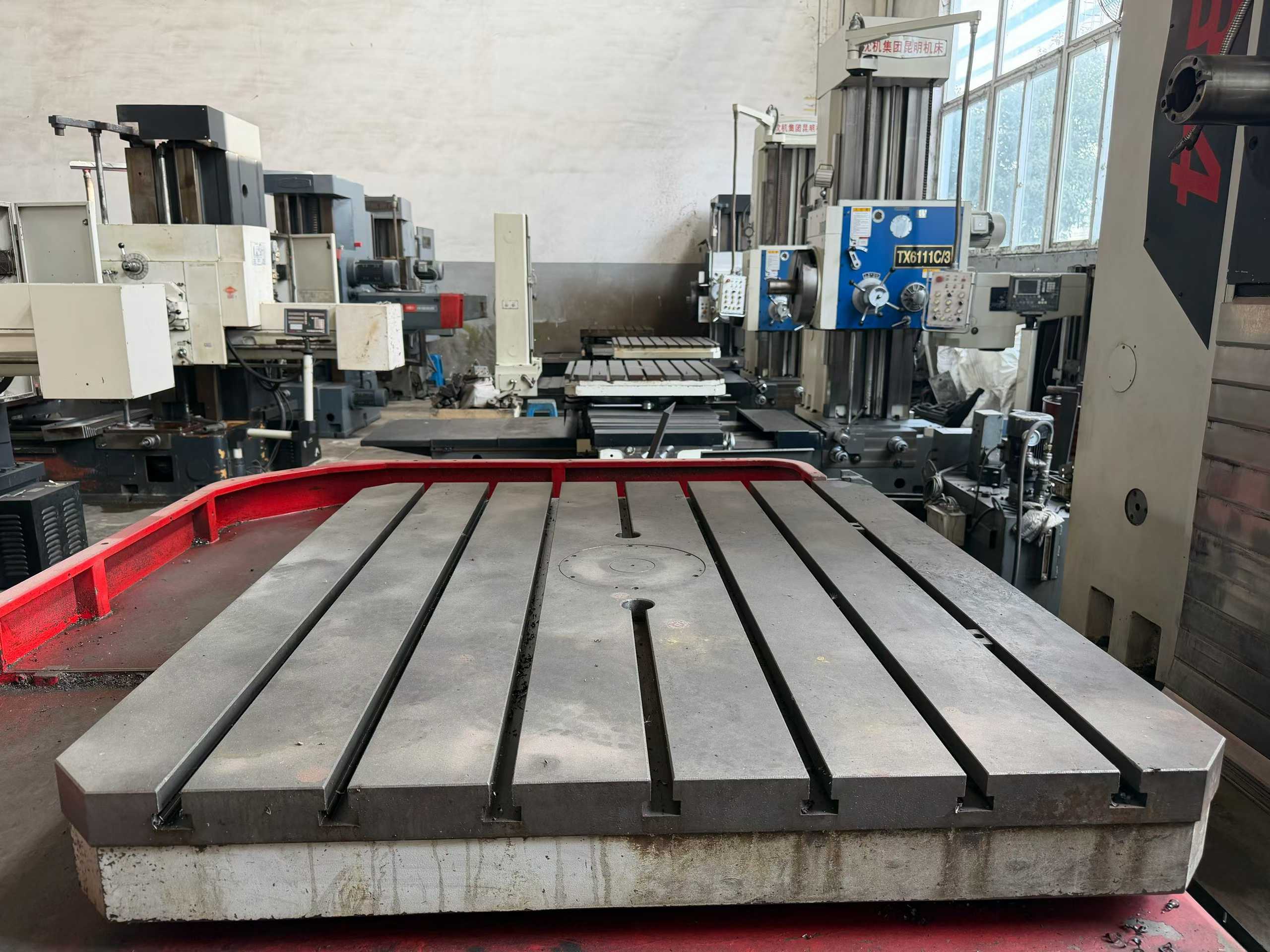 Used Kunming Machine Tool KiMi B-4 CNC Horizontal Boring and Milling Machine photo 6