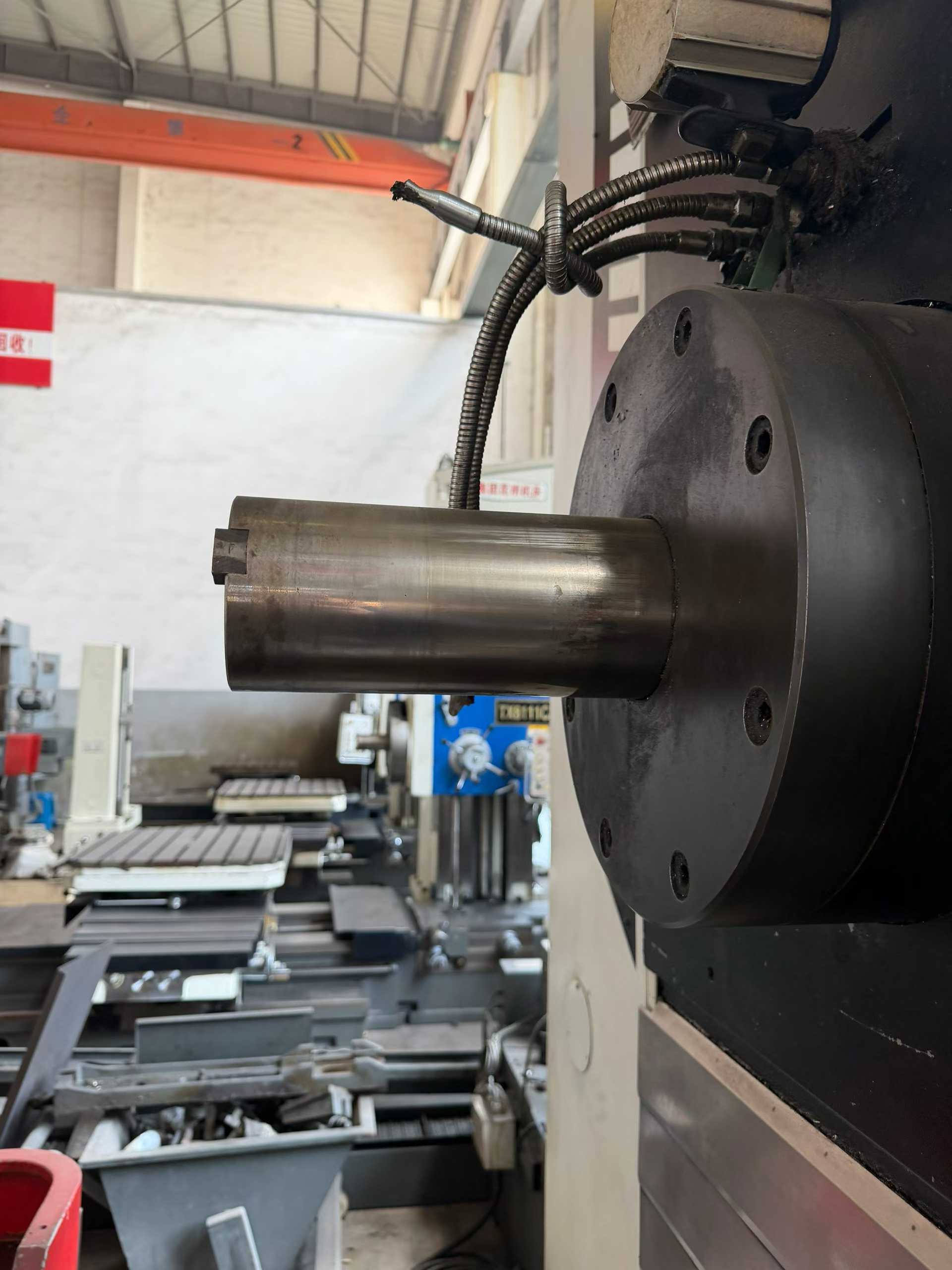 Used Kunming Machine Tool KiMi B-4 CNC Horizontal Boring and Milling Machine photo 9
