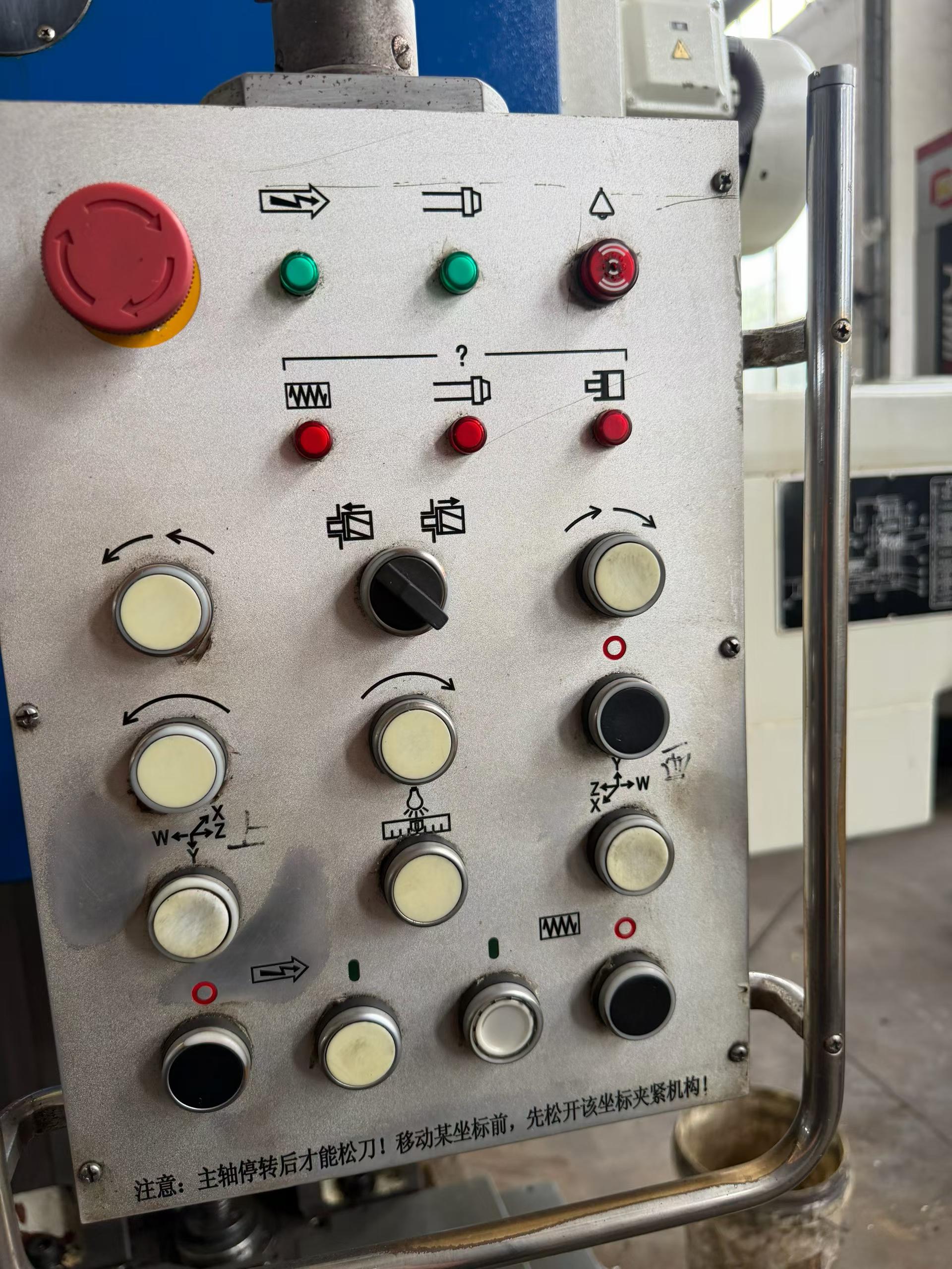 Used Kunming Machine Tool TX 6111 C/3 Horizontal Boring and Milling Machine with 3-Axis DRO photo 8