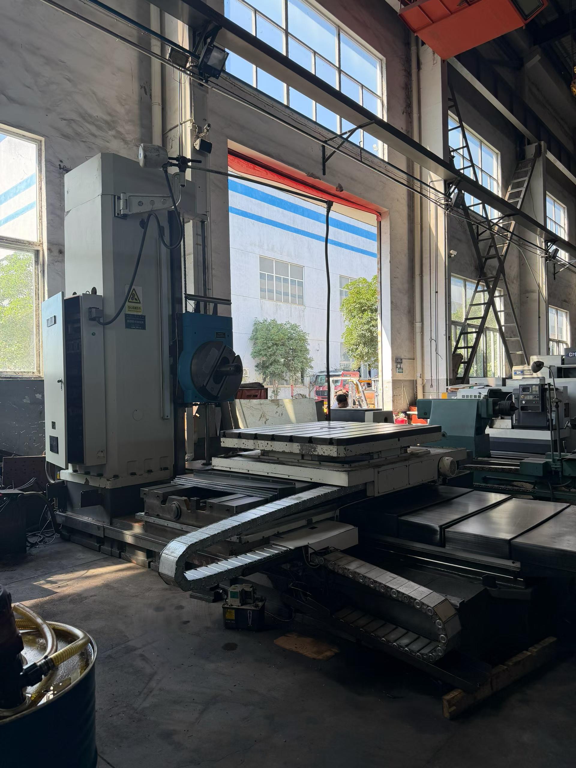 Used Kunming Machine Tool TX 6113 C/2 DRO Horizontal Boring and Milling Machine photo 4