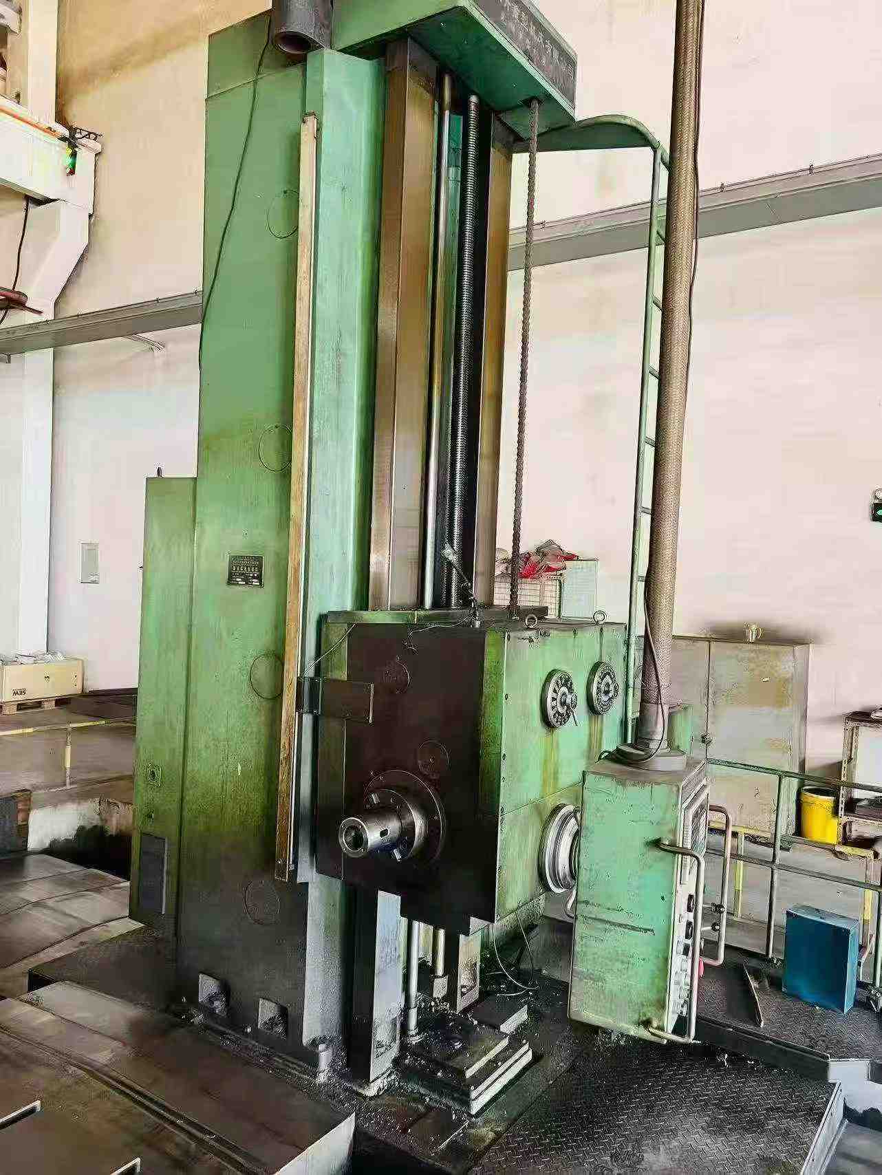 Used Wuhu Hengsheng TX 6213 A Digital-Display Floor-Type Boring and Milling Machine photo 3