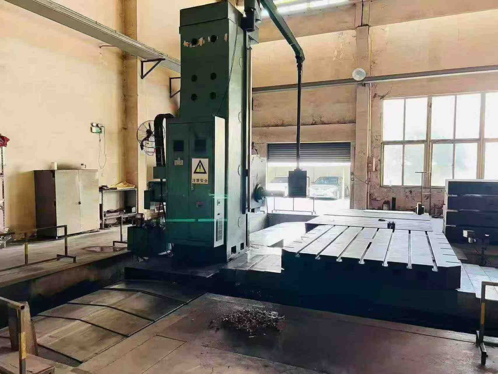 Used Wuhu Hengsheng TX 6213 A Digital-Display Floor-Type Boring and Milling Machine photo 7