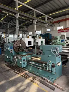 Used Spark CW 61125 E Conventional Horizontal Lathe photo 3