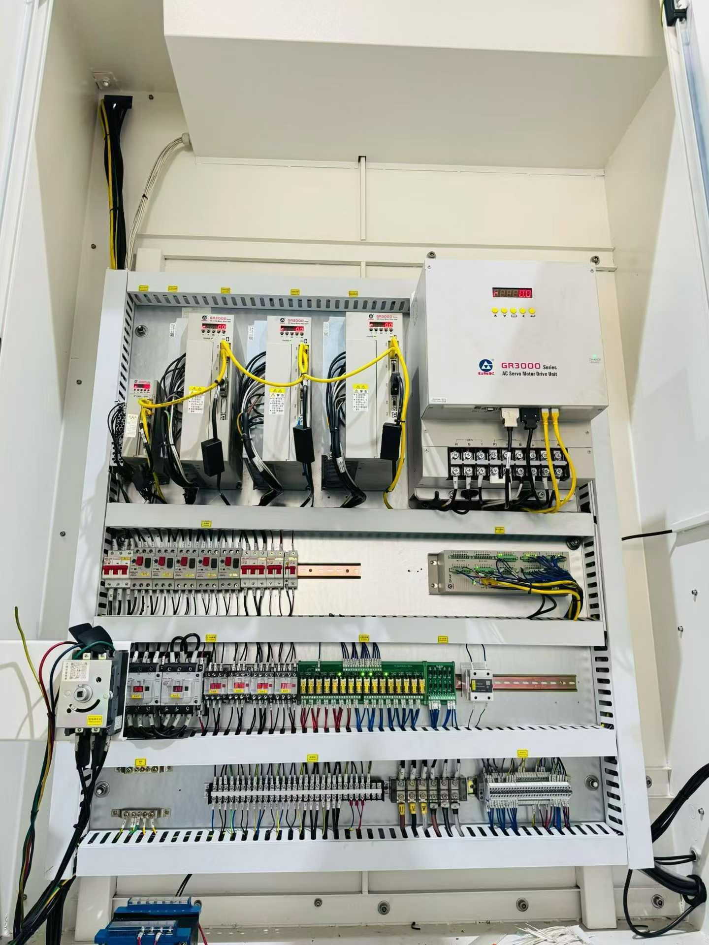 Used Dongbu Dasen VTC-80 Vertical Turn-Mill Center with GSK 988 Control photo 7