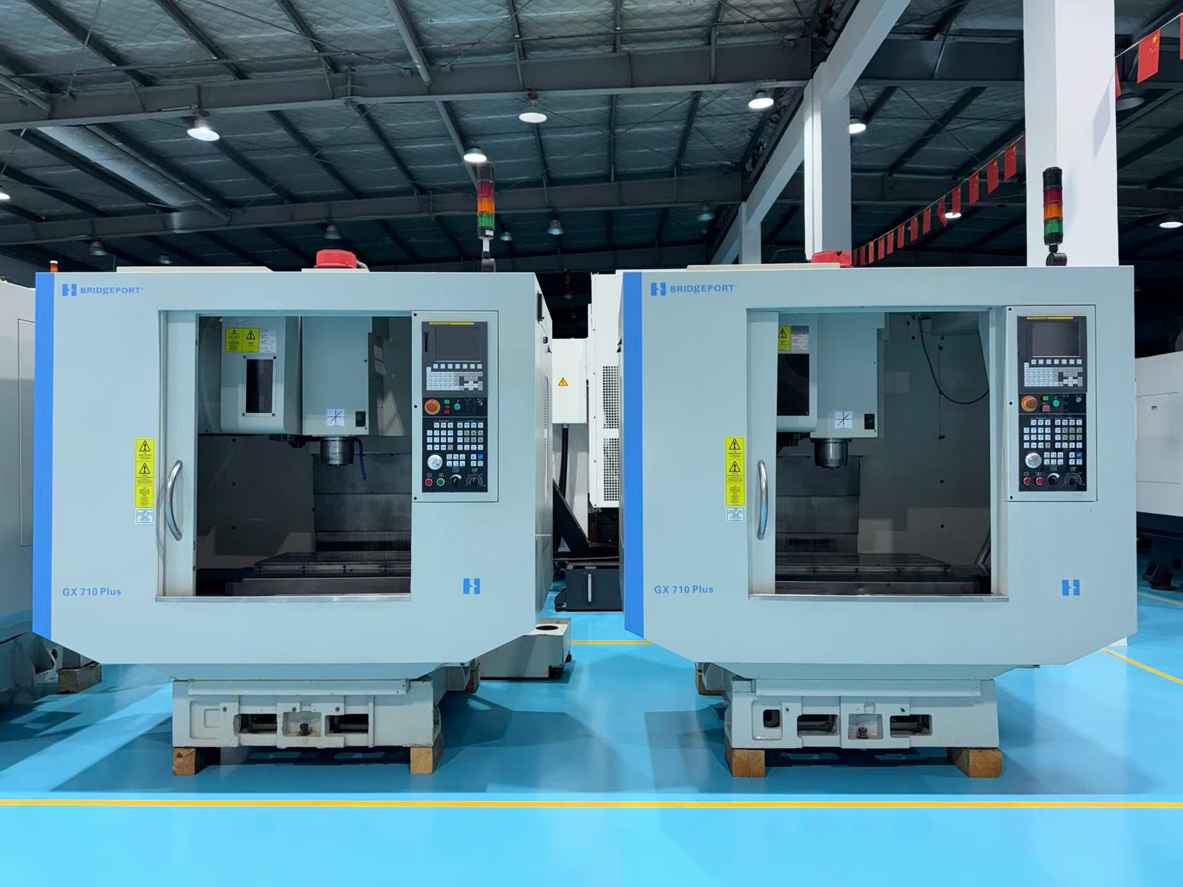 Used Hardinge GX 710 PLUS Vertical Machining Center with FANUC 0i-MD Control photo 2