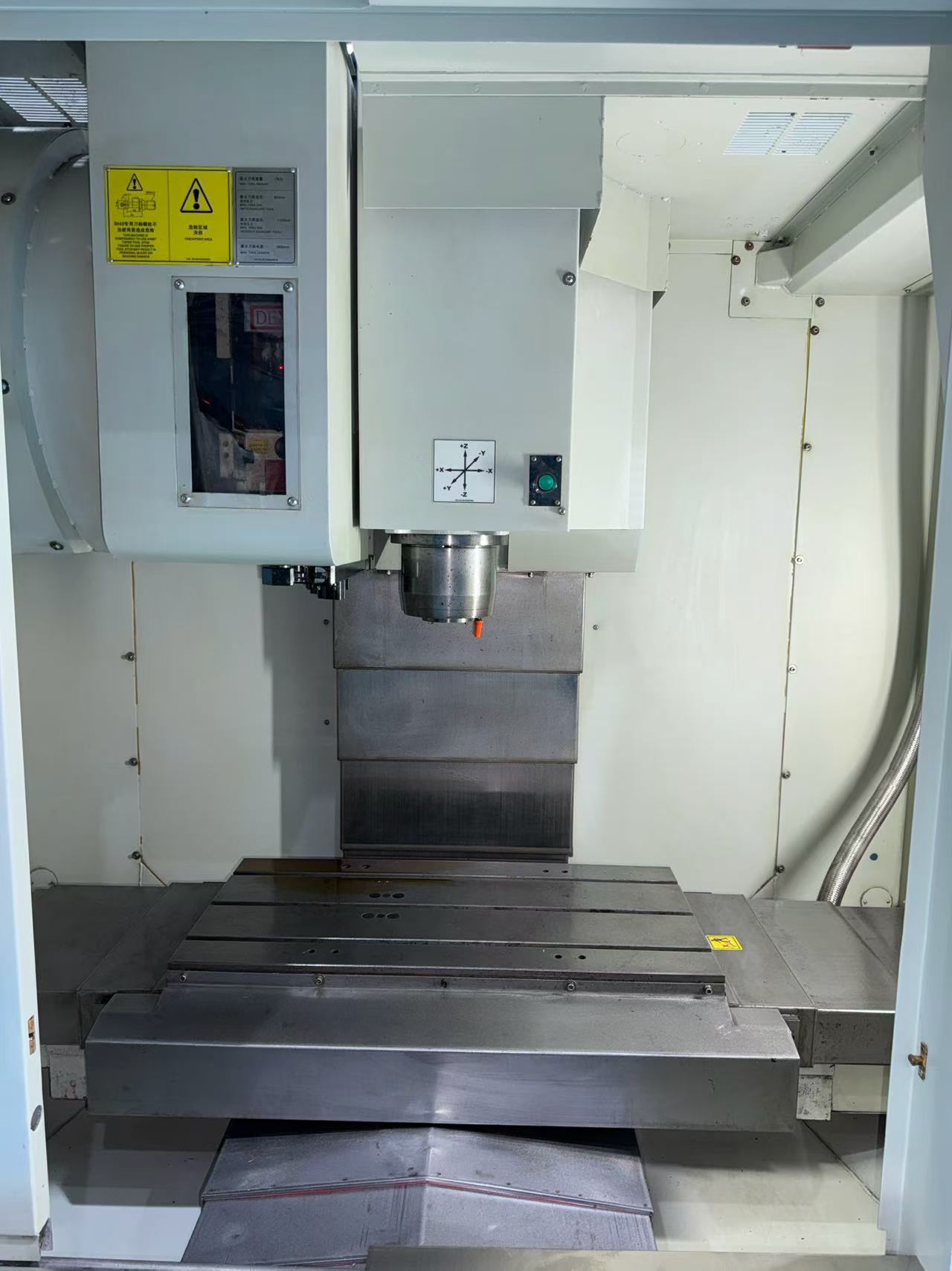 Used Hardinge GX 710 PLUS Vertical Machining Center with FANUC 0i-MD Control photo 4