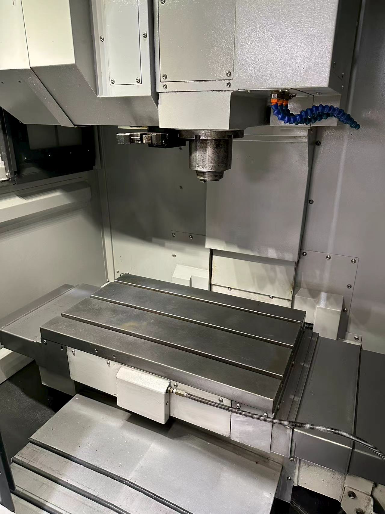 Used Tsugami VA 3 CNC Drilling and Tapping Center with FANUC 0i-MD Control photo 4