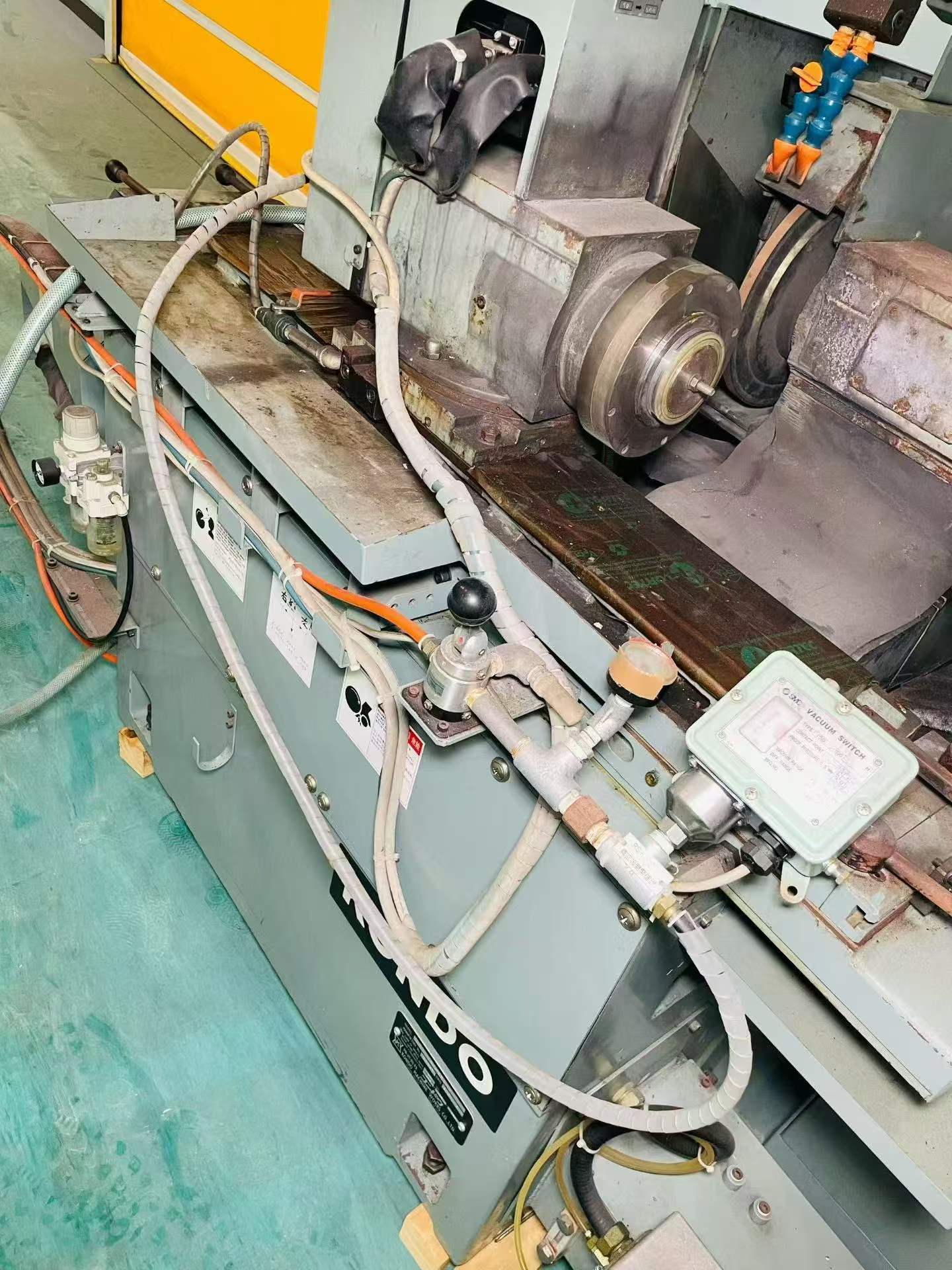 Used Kondo UGK-250 NC CNC Cylindrical Grinding Machine photo 4