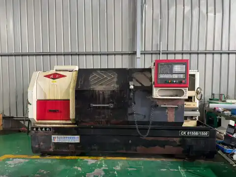 Torno horizontal CNC usado Yunnan Yunji CK 6150 B/1500 con GSK 980 TDC