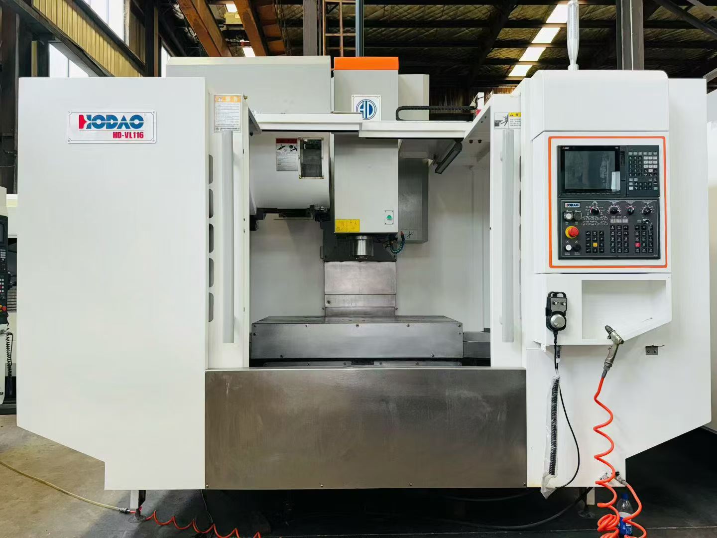 Used HODAO HD-VL 116 Vertical Machining Center with Mitsubishi M 80 photo 2