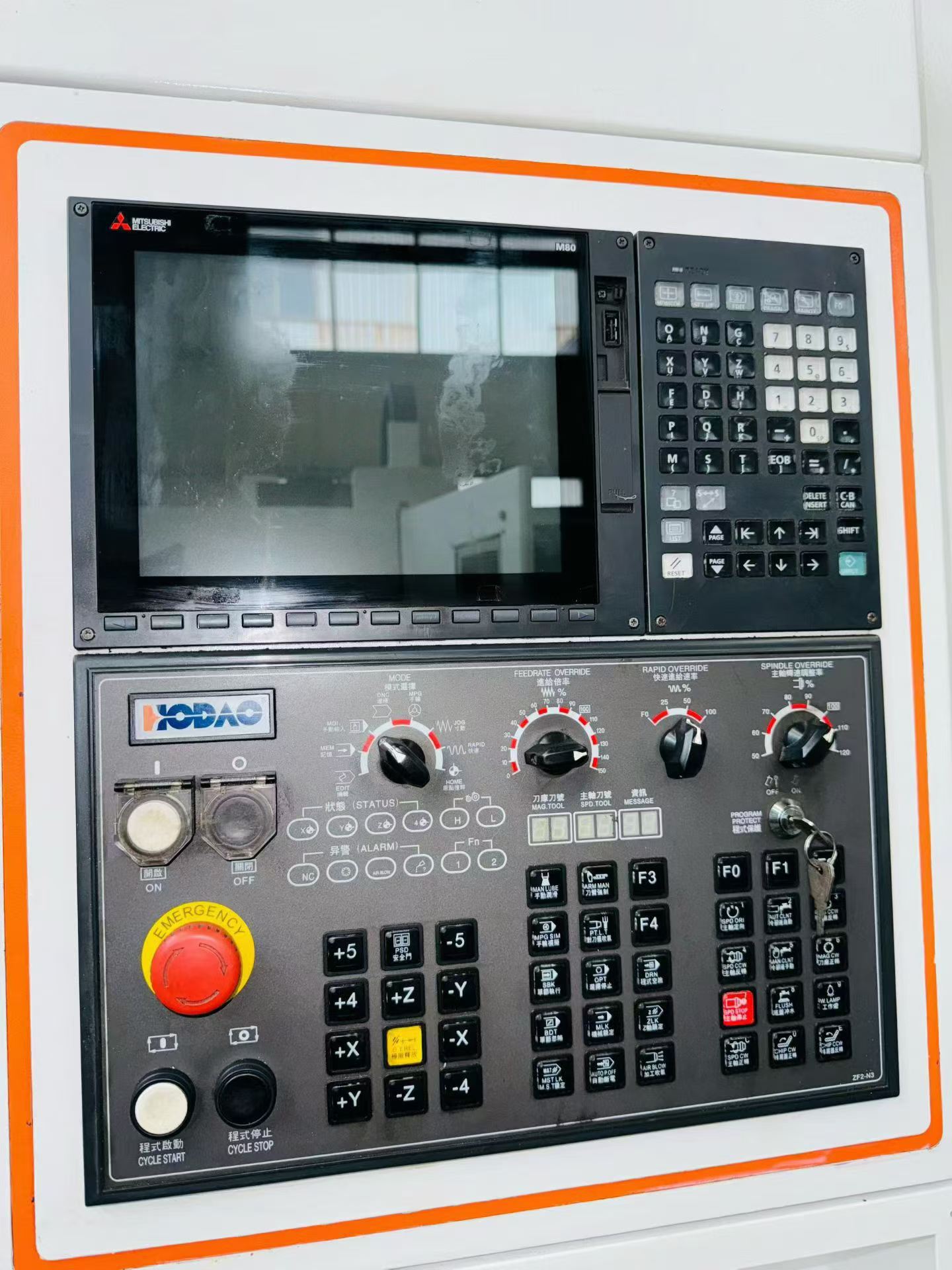Used HODAO HD-VL 116 Vertical Machining Center with Mitsubishi M 80 photo 3